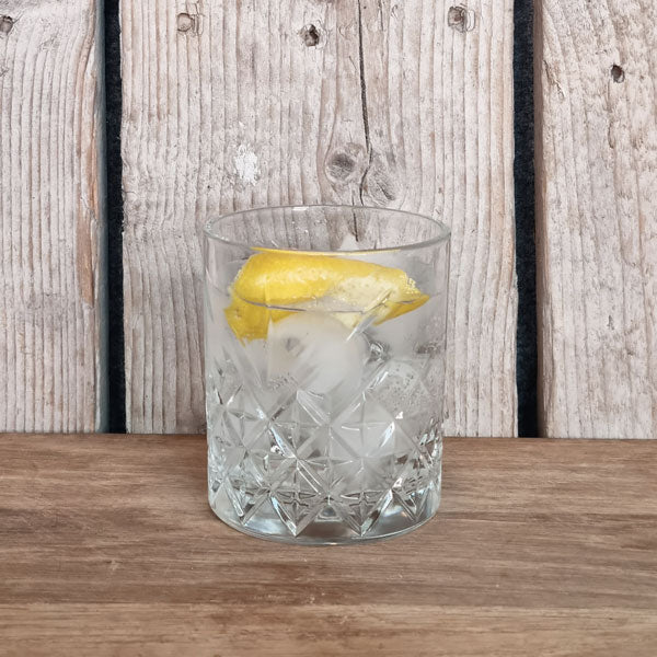 Japansk Gin & Tonic i glas