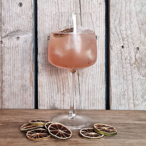 Liquorice N rhubarb Gin & Tonic i glas