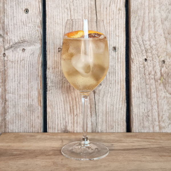 Liquorice Gin & Tonic i glas